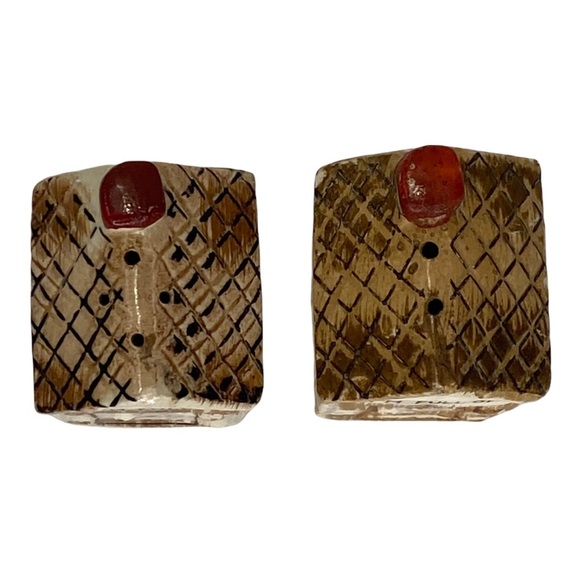 Vintage Ceramic Outhouse Salt and Pepper Shakers “I'm Fulla S, I’m Fulla P” - Picture 8 of 13